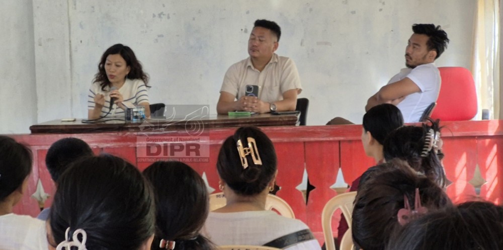 Under Secretary & Project Lead, NSEDM, IDAN, Meripeni Ngullie, speaking at the NSEDM outreach programme held in Meluri on September 16. (DIPR Photo)